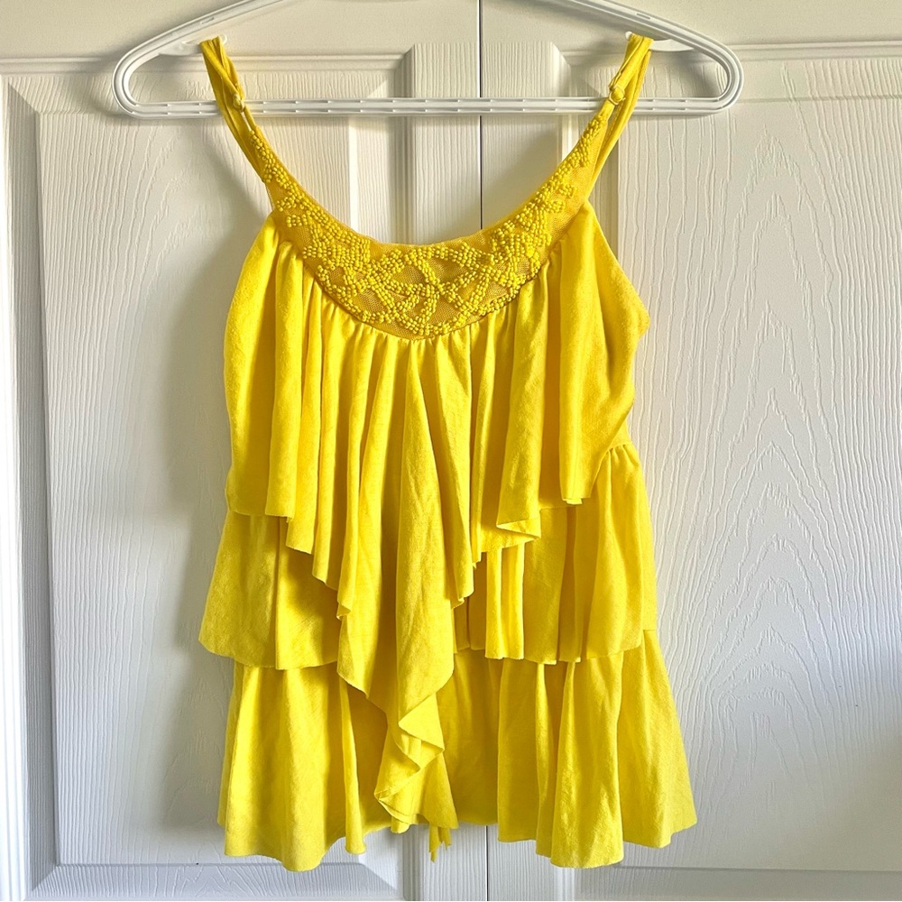 🌹5 for $50🌹Y2K Yellow Ruffled Camisole with Beaded